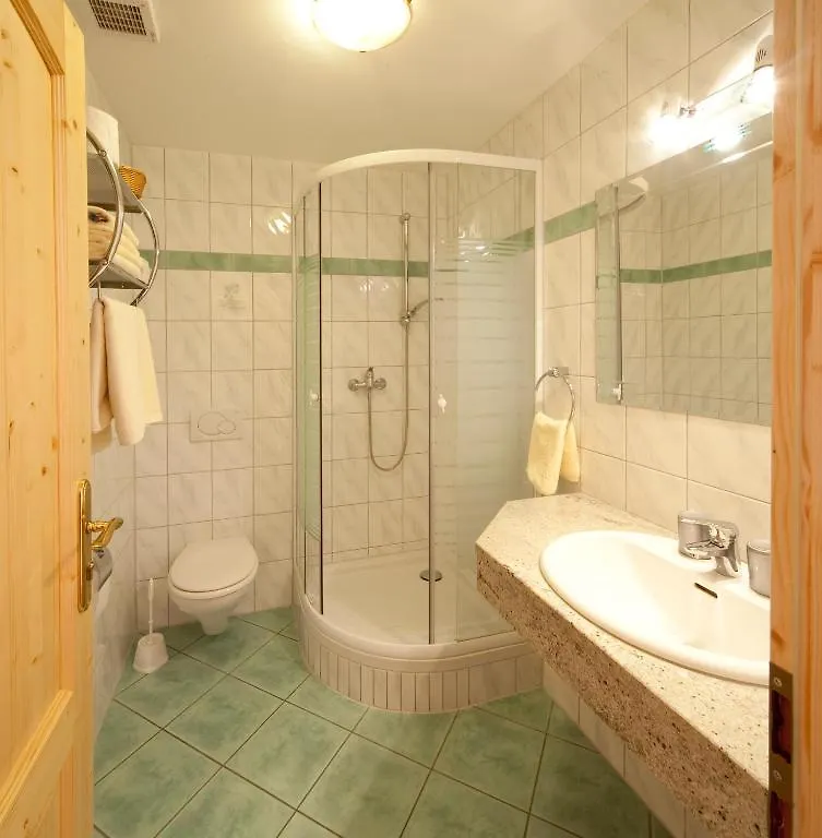 *** Gasthof Landgasthof - Hotel zum Stern Linden  Deutschland