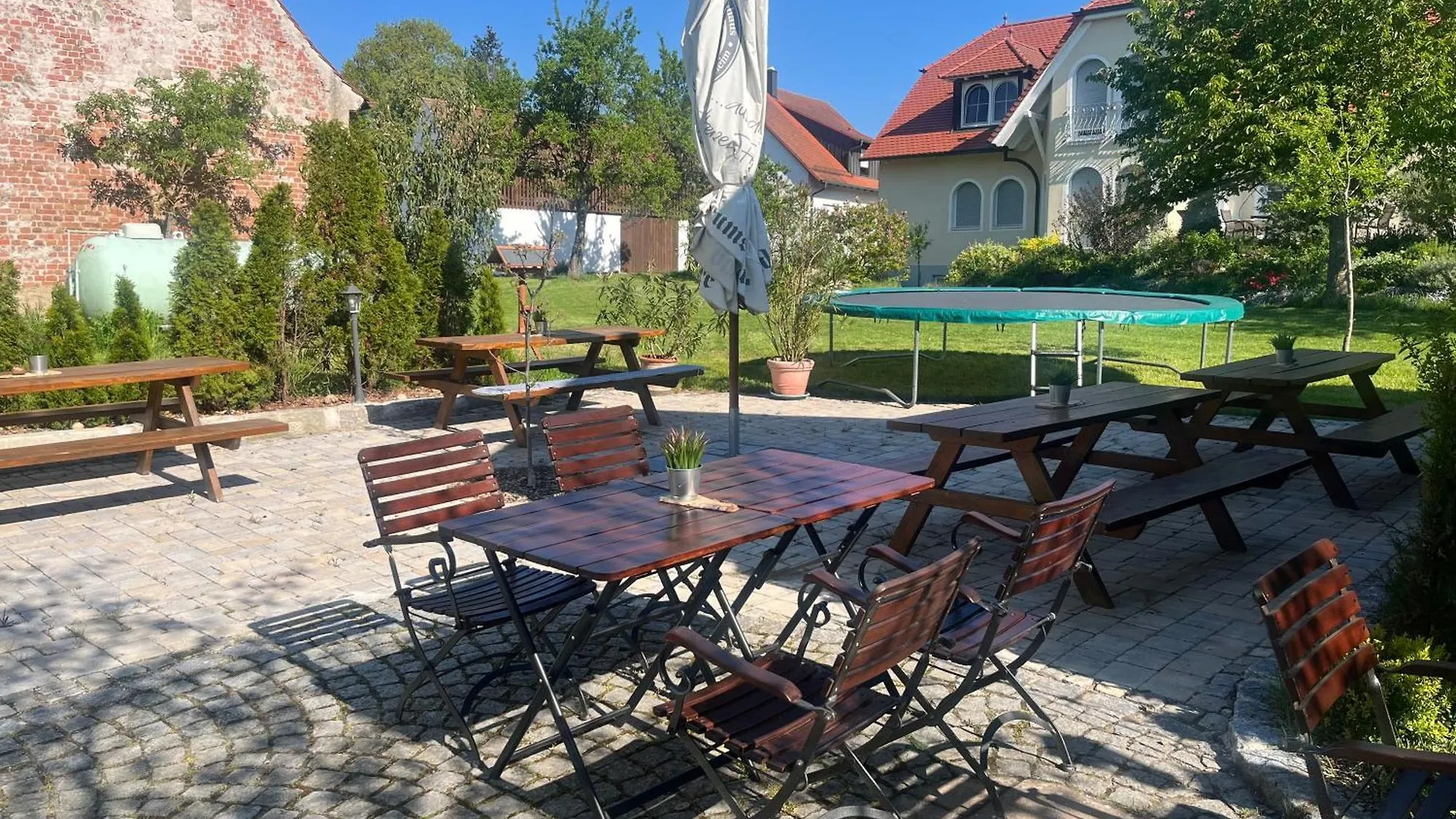 Guest house Landgasthof - Hotel Zum Stern Linden