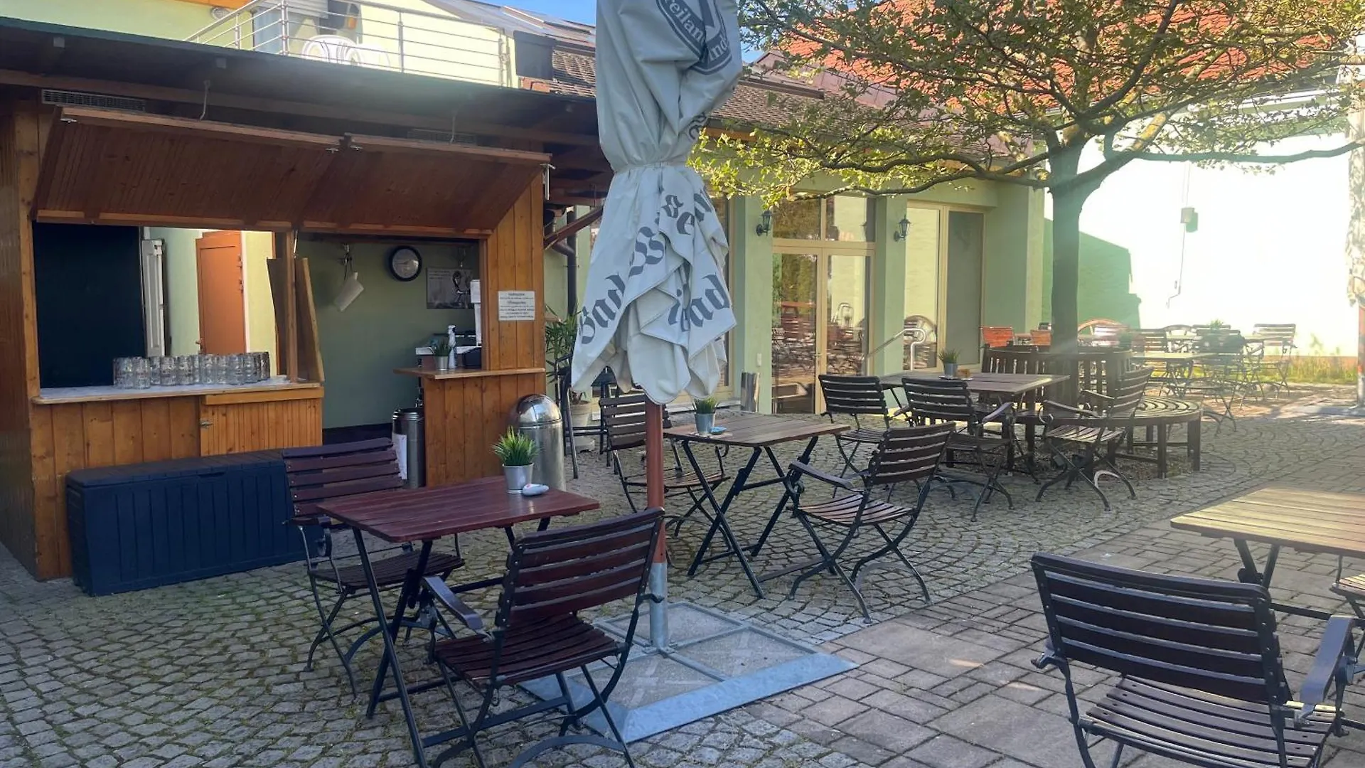 Landgasthof - Hotel Zum Stern Linden  Guest house Linden (Neustadt (Aisch))